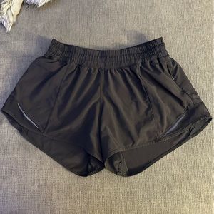 Lululemon Hotty Hot short LR